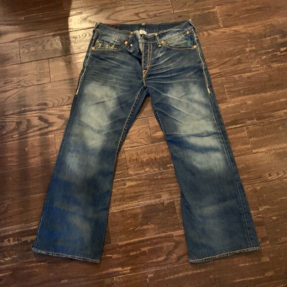 True Religion Jeans - 38 - Picture 2 of 5